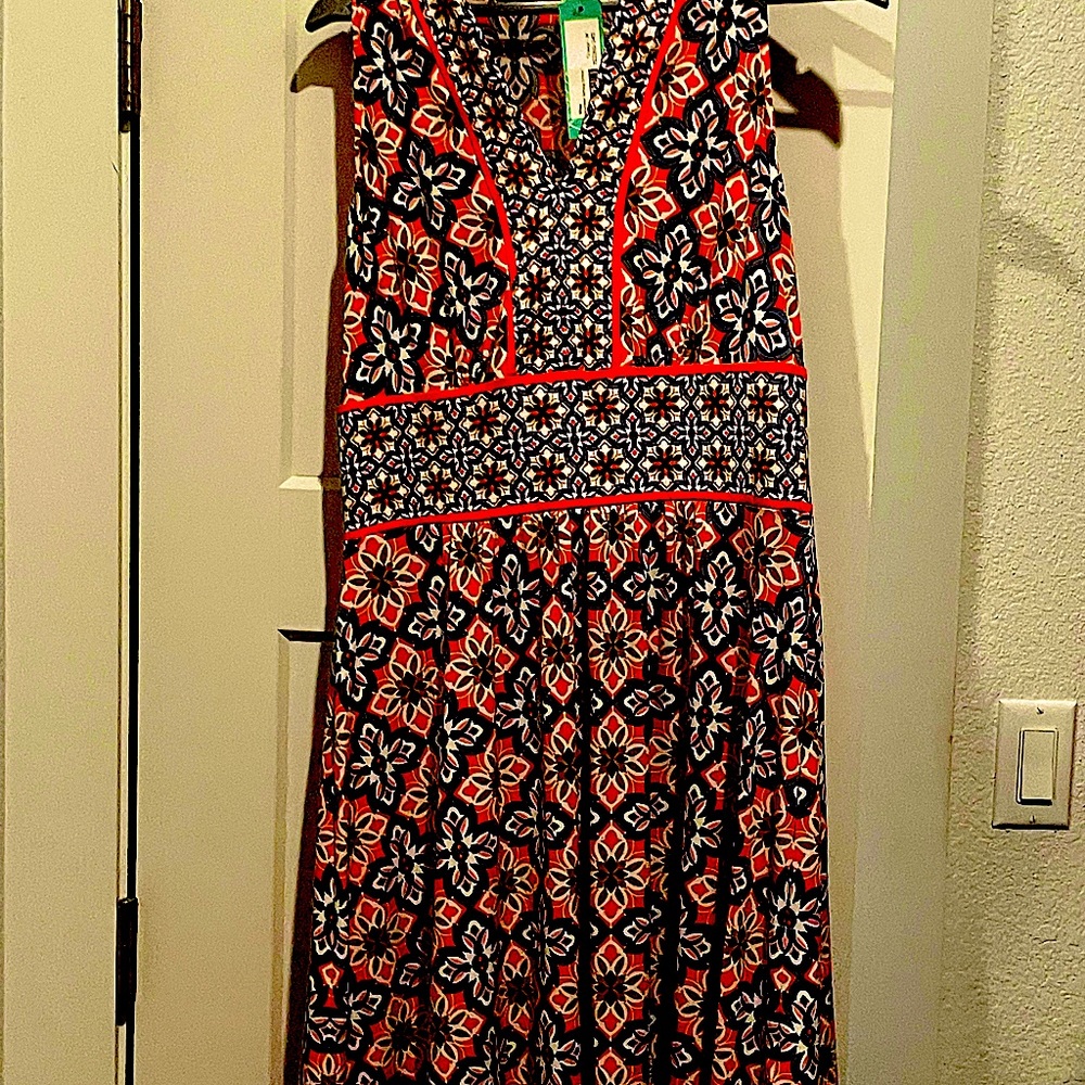 NWT Empire Waist Stretchy Knee-length dress